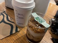 -星巴克臻选(莘庄仲盛店)