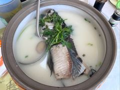 砂锅鱼头-天乐农家鱼头王(天目湖店)