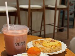 -VERIE BAKEHOUSE