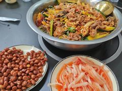-周良天山牛杂城(天山路总店)