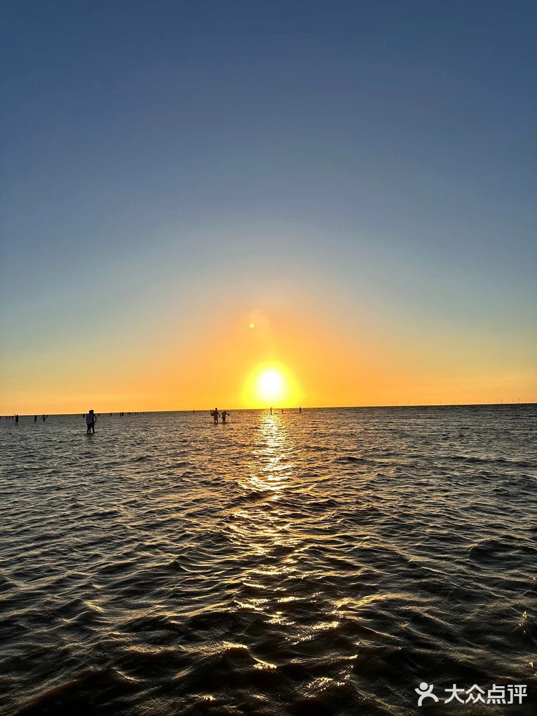  首先，必点他们家的招牌——秘制羊肉串！