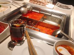 -海底捞火锅鲜切牛肉主题店(长寿路店)