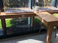 -无界眼镜MaxLess(滨江星光大道店)