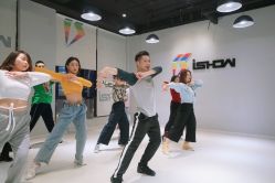 点击看大图 -ISHOW爱秀爵士舞蹈