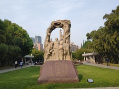 -上海市龙华烈士陵园