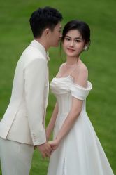 -雪中彩影婚纱摄影·微光艺术中心