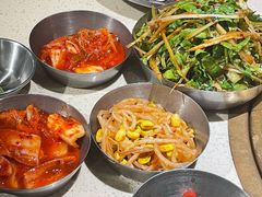 -蚂蚁洞·烤肉大营地(上海静安大悦城店)