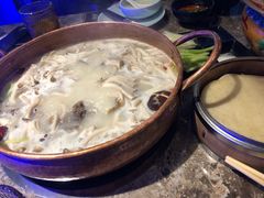 -三人行骨头王火锅(长寿店)