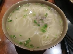 -亮亮面馆(经六路店)