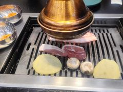 -臻牛烤肉