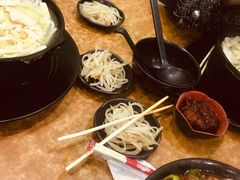 -丽虹云南过桥米线(兴工街店)