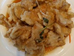 -老码头黑皮肘子锅包肉熏酱水饺(文政街店)