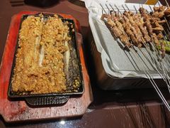 -三个大叔烤羊肉串·歌手驻唱·碳烤鲜肉(西三旗店)