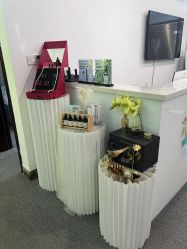 -YooMee优美智能科技美肤机构