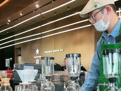 -星巴克臻选(上海虹桥新天地三店)