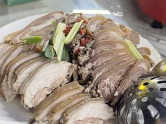 -墨脱石锅椰子鸡•香草鸭•东山羊(大东海店)