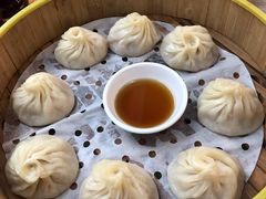 鲜肉小笼-老上海里弄味道(知春路店)