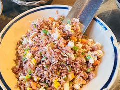 -Cuc Gach Quan Restaurant