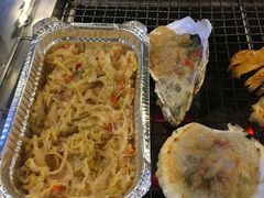 酸菜-马路牙子烧烤音乐酒馆(望京店)
