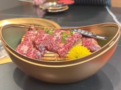 -山川小町·极番烧肉(新地假日广场店)