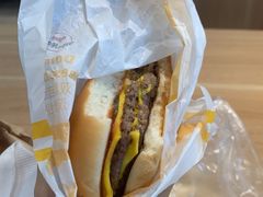 -麦当劳(深圳北站B2检票口楼上)