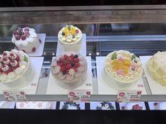 -花花卷卷·鲜食蛋糕(静安久光百货店)