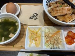 -熊吞·大碗丼烧肉饭(西市场嘉华店)