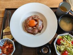 -炼火烤肉店