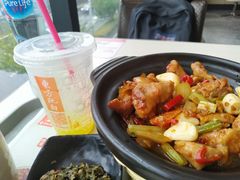 -东方既白(上海浦东国际机场)