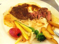 牛排-成桂西餐厅·42年的味道(五大道疙瘩楼店)