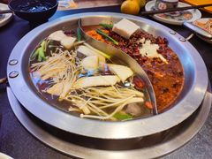 -沸炉重庆老火锅(军事博物馆店)