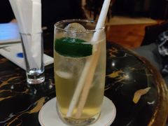 -记者俱乐部酒吧(北京瑞吉酒店)