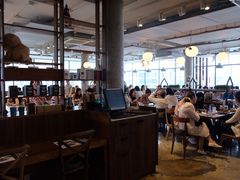 -ROAST coffee & eatery