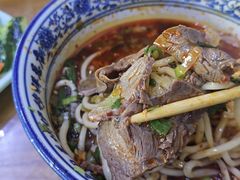 -伊穆祥牛肉面总店·清真
