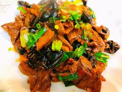 笋干烧肉-九华山友谊土菜馆 小资餐厅