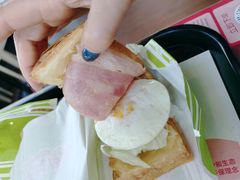 培根蛋法风烧饼-肯德基(黄渡DT店)