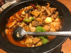 -云海肴·汽锅鸡·云南菜(天山百盛优客店)