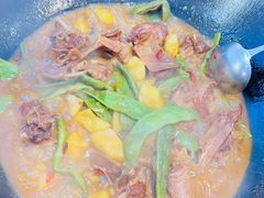 -雪乡人家东北菜·铁锅炖一切(高斯路店)