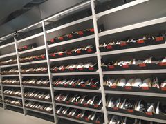 -阿迪达斯(八方汇精品优惠店)