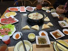 -有一锅·野生菌黑山羊腊排骨火锅(古城北门店)