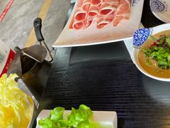 -楼外楼大刀肉传统火锅居(幸福街店)