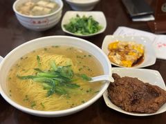 红烧大排面-东泰祥生煎馆(陕西南路店)