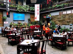 大堂-蔼若春.传承三十年云南菜(金碧公园店)