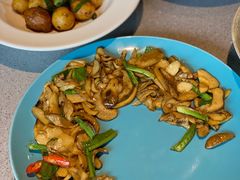 野芫荽炒牛肝菌-半山腰·云南菜(侨福芳草地店)