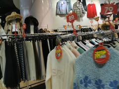 -广州白马服装市场