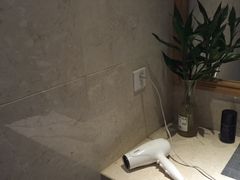 -跃动游泳健身俱乐部(新华传媒店)