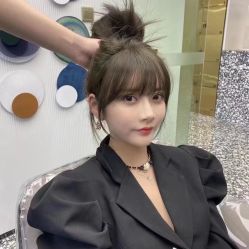 -AYO SALON