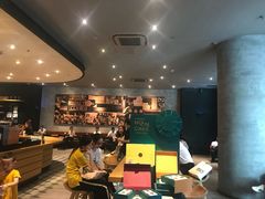 -星巴克臻选(郑州国贸360广场店)