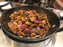 -胡须佬鸡煲四季火锅店(石厦西村直营店)