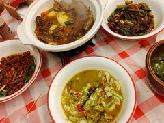 -铁胖子口碑长沙菜·龙虾烧烤(赤岗社区店)